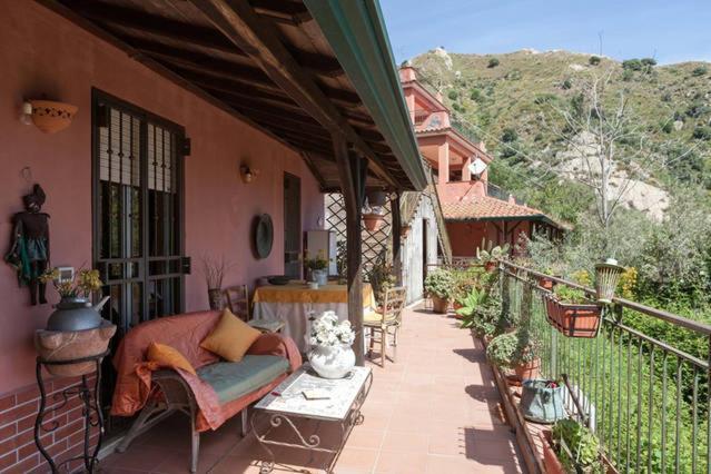 Carly & Dane Vacation House Taormina Exterior foto